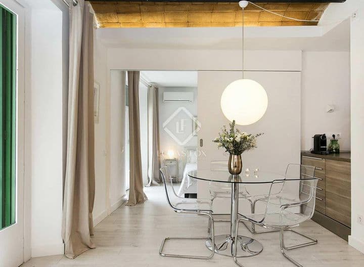 2 bedrooms apartment for rent in Barcelona, Spain - Image 3