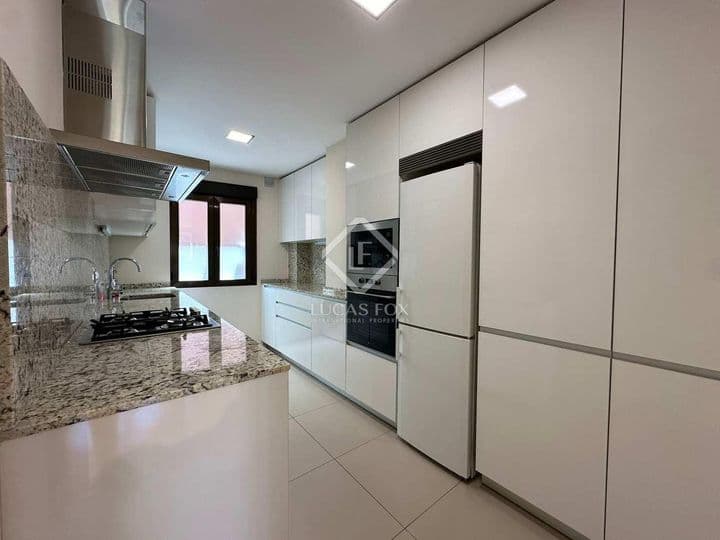 3 bedrooms apartment for sale in Madrid, Spain - Image 3