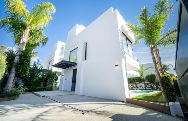 4 bedrooms house for rent in Marbella, Spain - Image 6