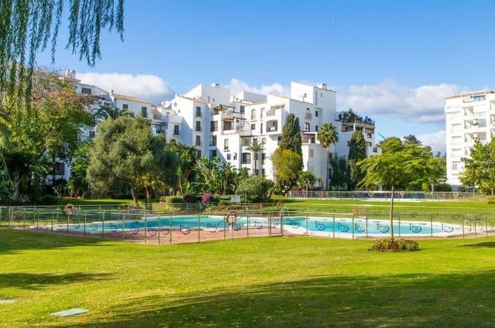 2 bedrooms apartment for rent in Marbella, Spain - Image 3