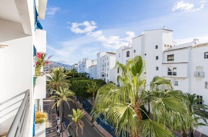 2 bedrooms apartment for rent in Marbella, Spain - Image 2