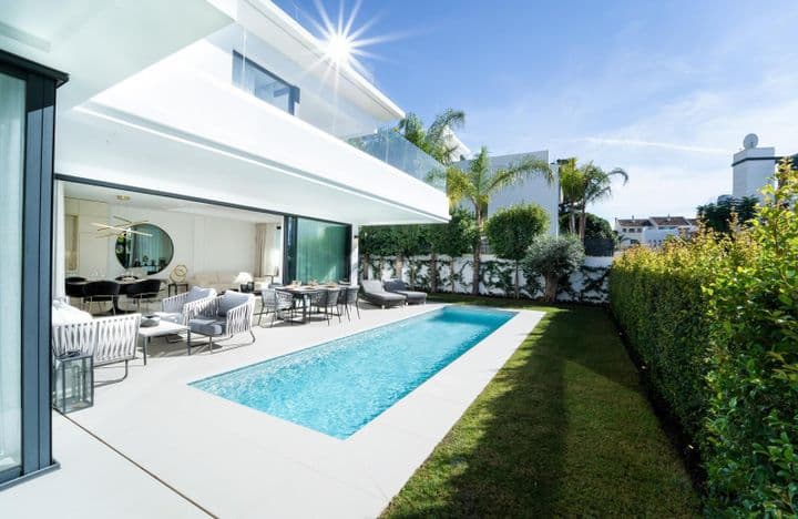 4 bedrooms house for rent in Marbella, Spain - Image 5