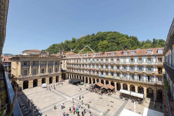 2 bedrooms apartment for sale in Donostia-San Sebastian, Spain - Image 2