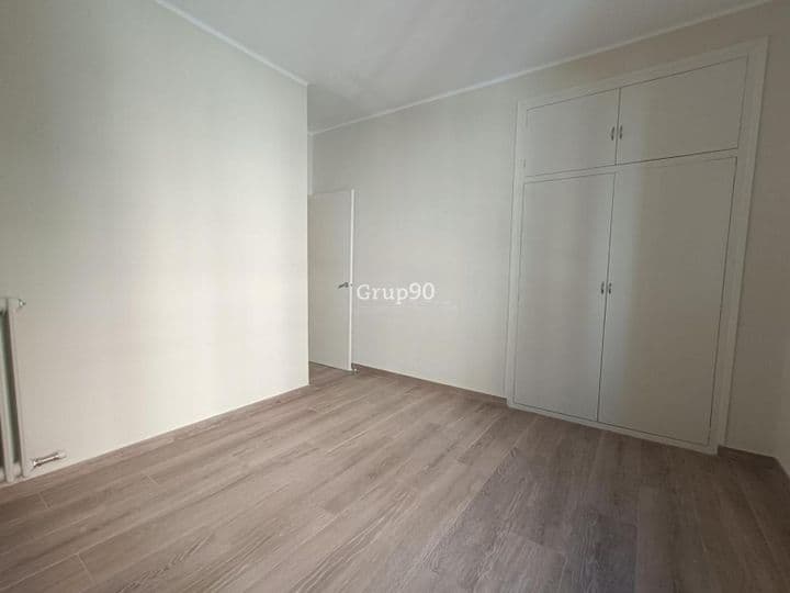 4 bedrooms apartment for rent in Lleida, Spain - Image 5