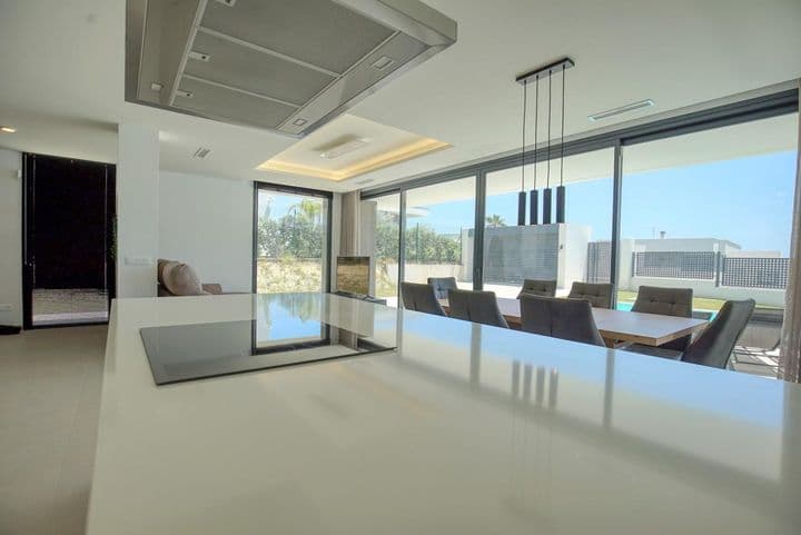 House for sale in Manilva, Spain - Image 7