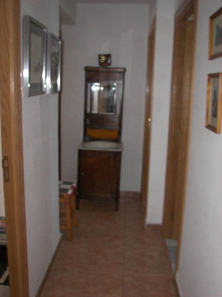 2 bedrooms apartment for rent in Santander, Spain - Image 5