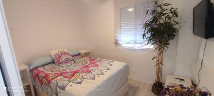 2 bedrooms apartment for rent in La Victoria, Spain - Image 3