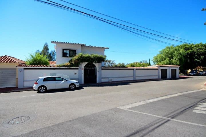 8 bedrooms house for sale in Malaga-Este, Spain - Image 3