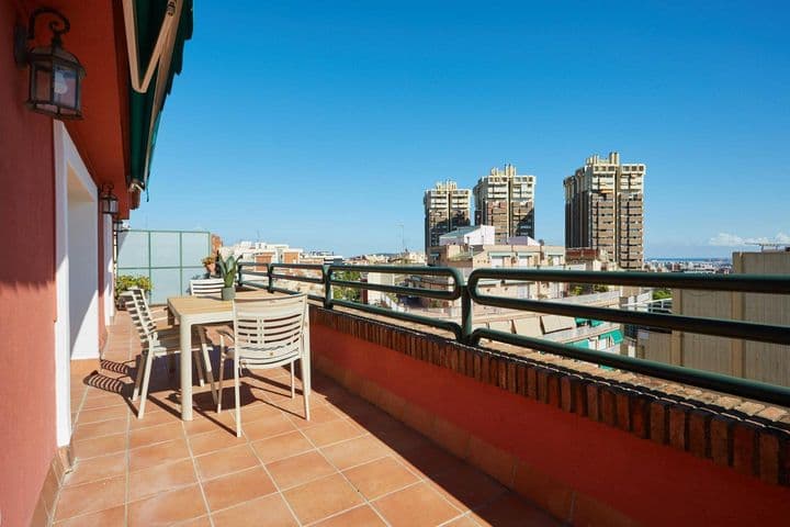 3 bedrooms apartment for rent in Bajo Llobregat, Spain - Image 2