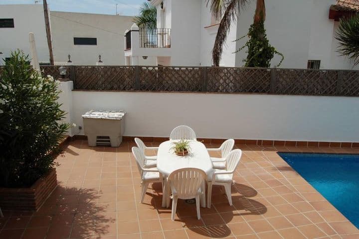 4 bedrooms house for rent in Nerja, Spain - Image 6