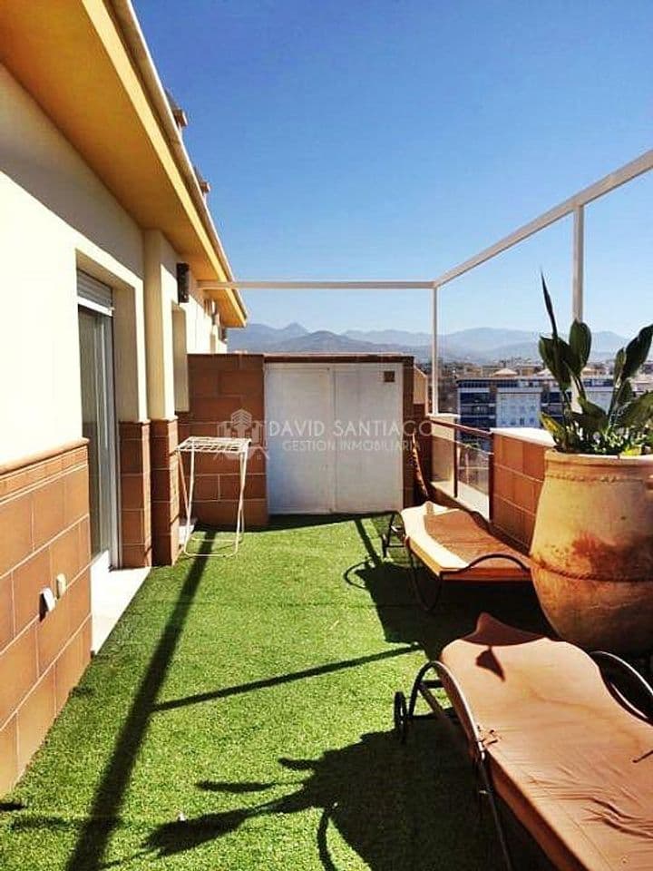 2 bedrooms house for rent in Centro, Spain - Image 2