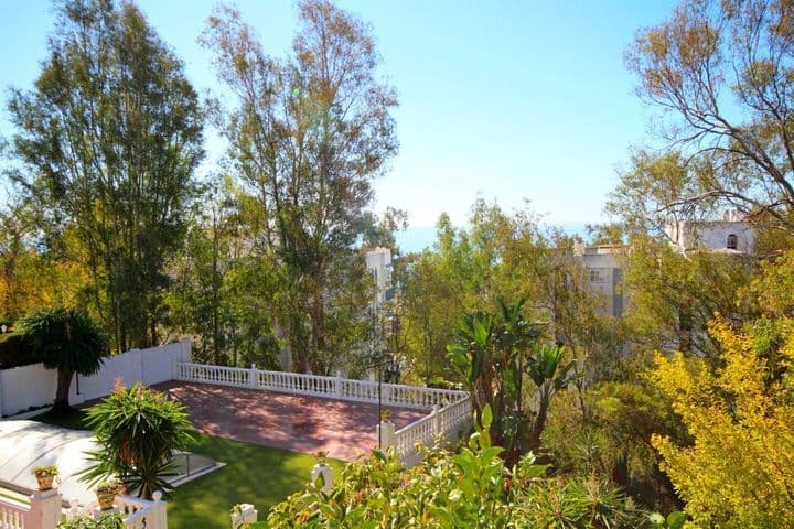 8 bedrooms house for sale in Malaga-Este, Spain - Image 8