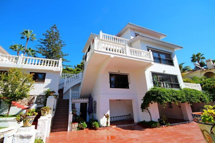 8 bedrooms house for sale in Malaga-Este, Spain - Image 2