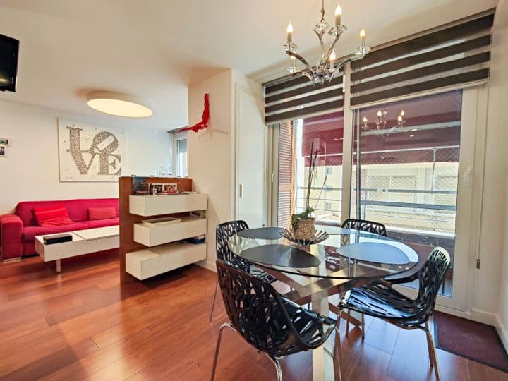 2 bedrooms apartment for sale in Centro, Spain - Image 3