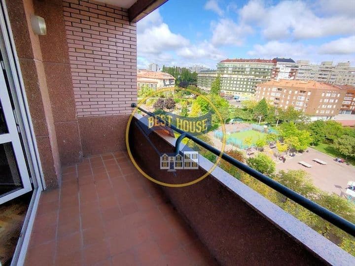 4 bedrooms apartment for rent in Leon, Spain - Image 8