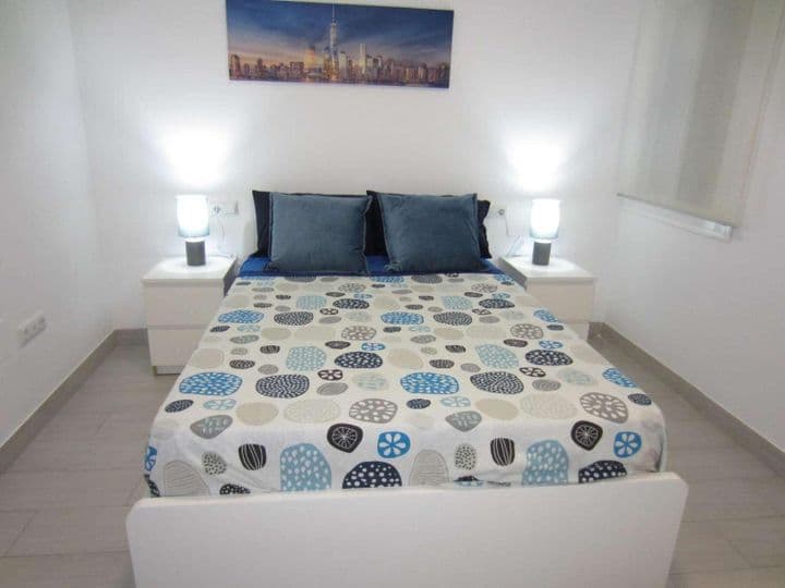 1 bedroom apartment for rent in Zona Puerto Deportivo, Spain - Image 10