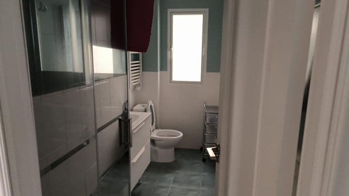 2 bedrooms apartment for rent in Vega de Granada, Spain - Image 5