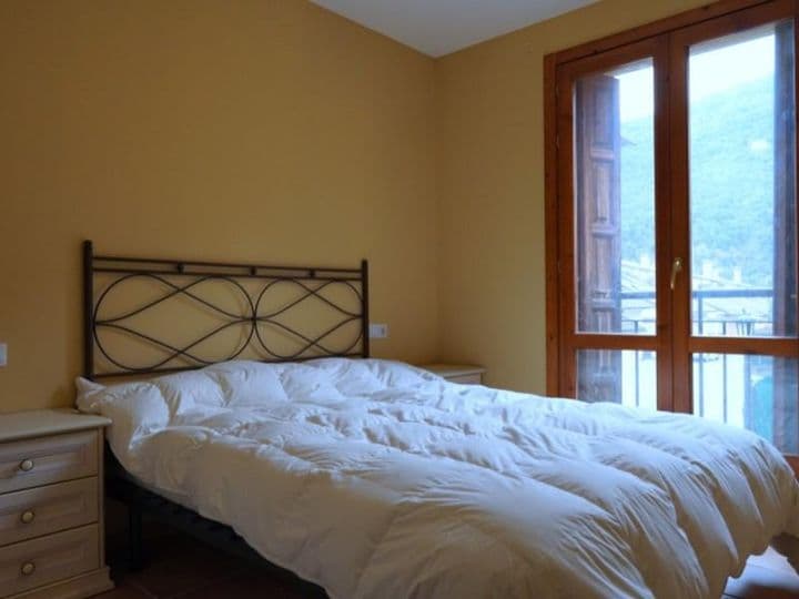 2 bedrooms apartment for sale in Huesca, Spain - Image 10