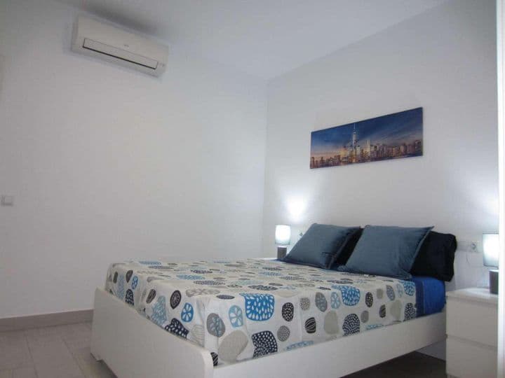 1 bedroom apartment for rent in Zona Puerto Deportivo, Spain - Image 8