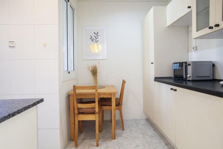 1 bedroom apartment for rent in Gracia, Spain - Image 7