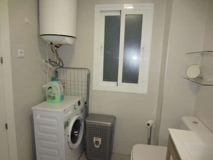 1 bedroom apartment for rent in Zona Puerto Deportivo, Spain - Image 11