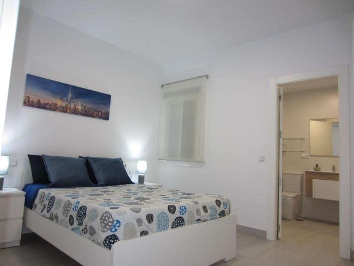 1 bedroom apartment for rent in Zona Puerto Deportivo, Spain - Image 7