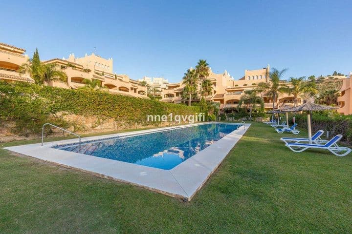 2 bedrooms apartment for rent in Elviria, Spain - Image 11