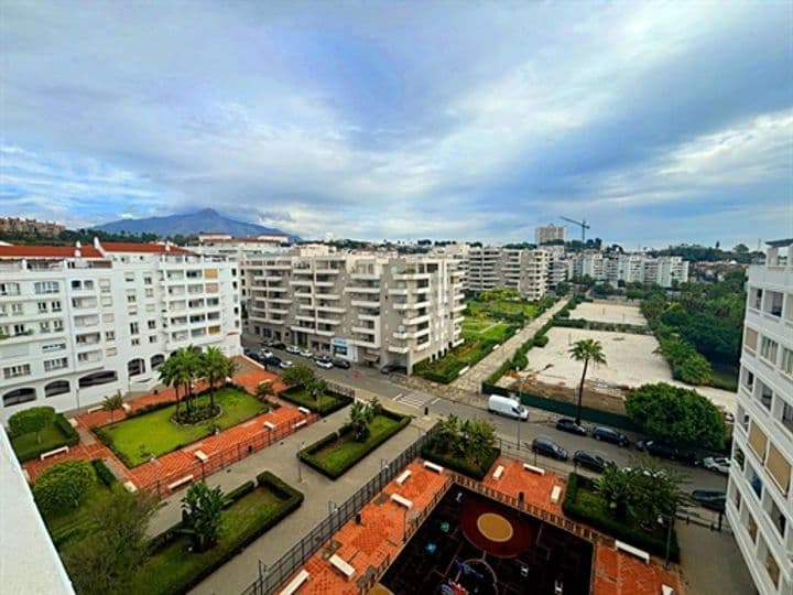 1 bedroom apartment for sale in Marbella, Spain - Image 2