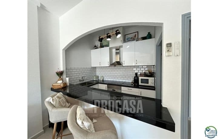 Apartment for sale in Empuriabrava, Spain - Image 2