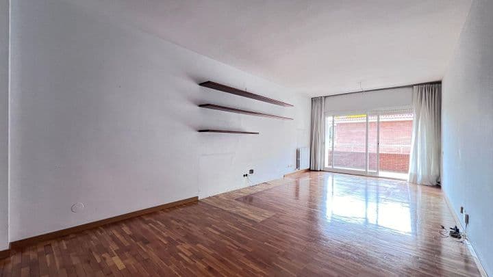 4 bedrooms apartment for rent in Sarria, Spain - Image 5