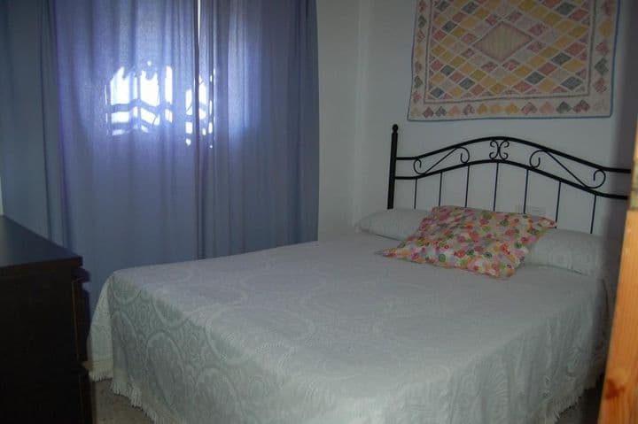 2 bedrooms house for rent in Frigiliana, Spain - Image 3