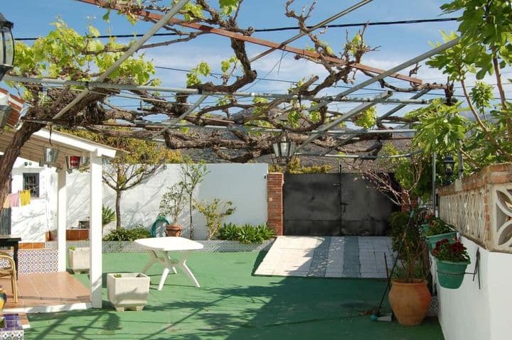 2 bedrooms house for rent in Frigiliana, Spain - Image 2