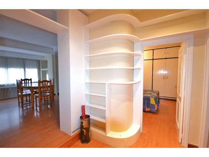 2 bedrooms apartment for rent in Palencia, Spain - Image 10