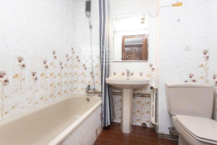 Apartment for rent in Madrid, Spain - Image 4