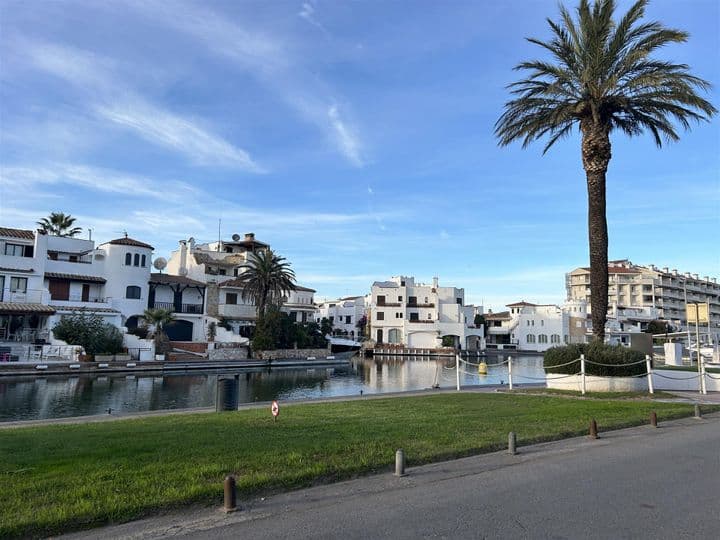 1 bedroom apartment for sale in Empuriabrava, Spain - Image 9