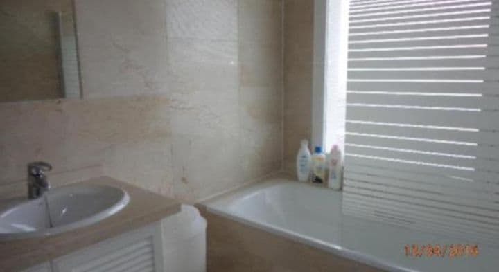 2 bedrooms apartment for rent in Riviera del Sol, Spain - Image 7