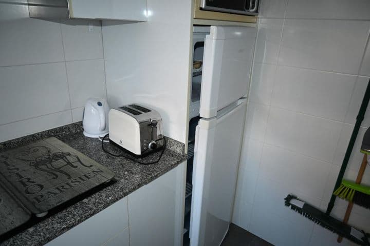 1 bedroom apartment for rent in Santander, Spain - Image 9