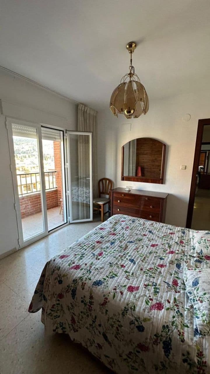 3 bedrooms apartment for rent in Granada, Spain - Image 2