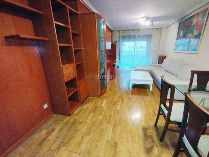 3 bedrooms apartment for rent in Universidad, Spain - Image 4