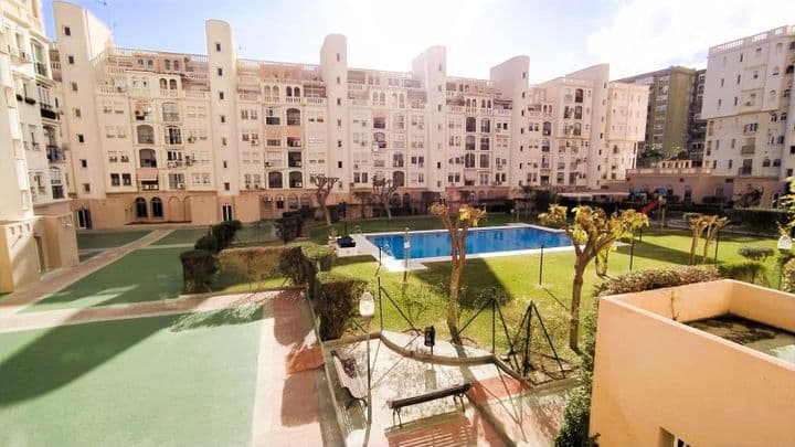 3 bedrooms apartment for rent in Centro, Spain - Image 2