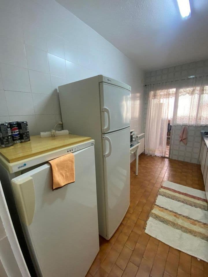 3 bedrooms apartment for rent in Granada, Spain - Image 4