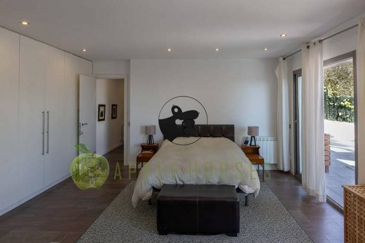 4 bedrooms house for sale in Sitges, Spain - Image 13