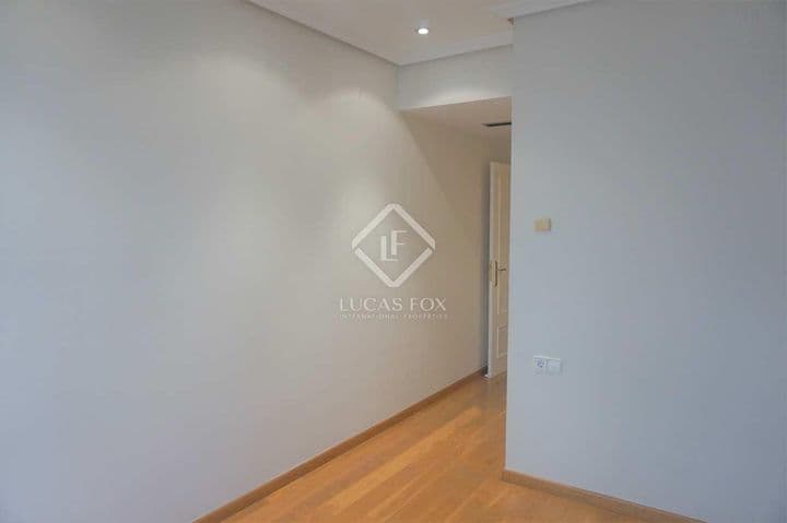 2 bedrooms apartment for rent in Valencia, Spain - Image 3