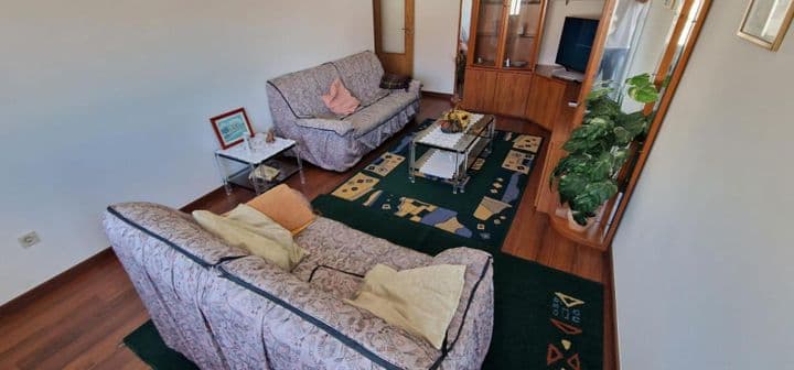 3 bedrooms apartment for rent in Santiago de Compostela, Spain - Image 10