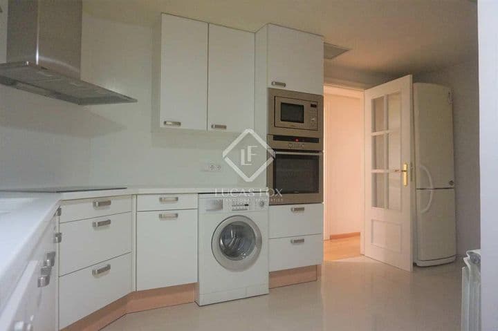 2 bedrooms apartment for rent in Valencia, Spain - Image 10