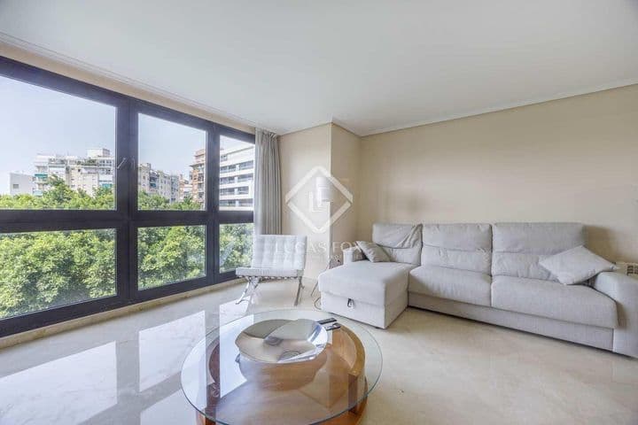 4 bedrooms apartment for rent in Valencia, Spain - Image 6