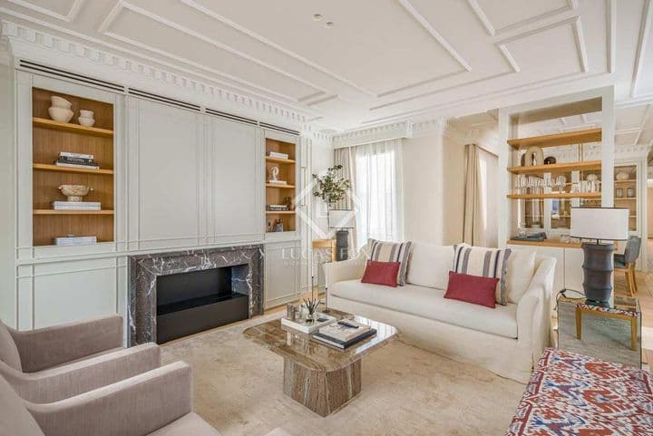 3 bedrooms apartment for sale in Madrid, Spain - Image 3