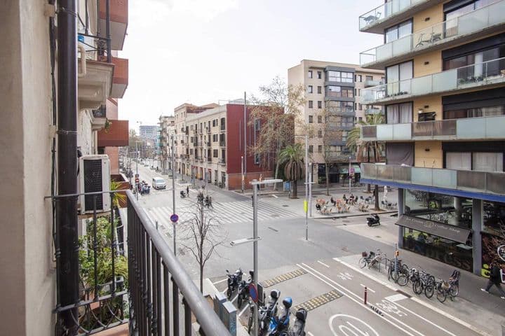 2 bedrooms apartment for rent in Poblenou, Spain - Image 7