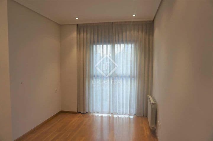 2 bedrooms apartment for rent in Valencia, Spain - Image 5