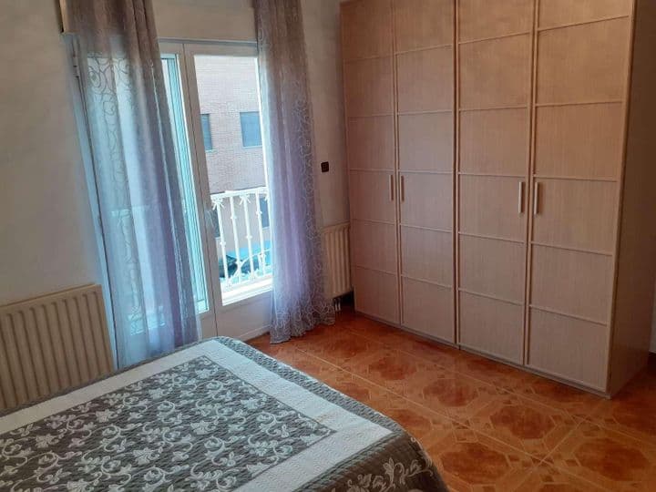 4 bedrooms apartment for rent in Salamanca, Spain - Image 6